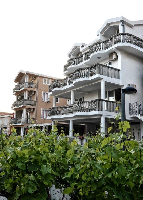 Studio Apartmani Lemon Будва Экстерьер фото